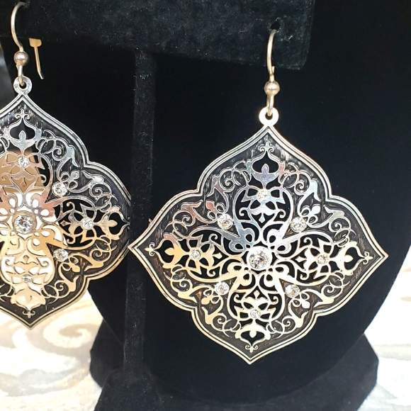 Source Unknown Jewelry - Earrings, large silver and black with clear crystals